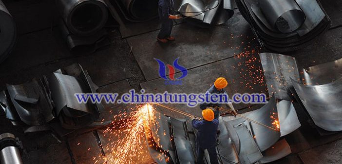 2017年6月我國粗鋼產(chǎn)量再創(chuàng)新高 6月中國粗鋼產(chǎn)量圖片