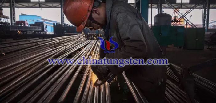 中國鋼鐵消費(fèi)進(jìn)入峰值期 後市緩慢向下 鋼材生產(chǎn)車間圖片