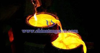 限產(chǎn)力度加碼 鋼材市場或現(xiàn)緊平衡 鋼鐵冶煉圖片