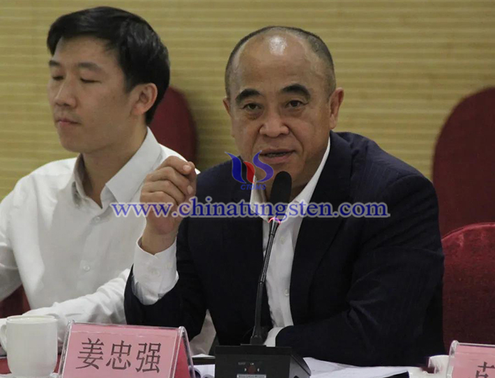 洛陽欒川鉬業(yè)集團(tuán)股份有限公司中國(guó)區(qū)副總經(jīng)理姜忠強(qiáng)（代表李發(fā)本主席）