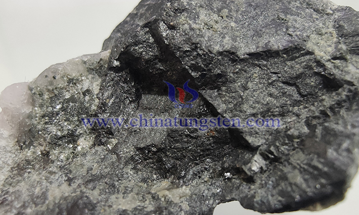 鎢礦石圖片
