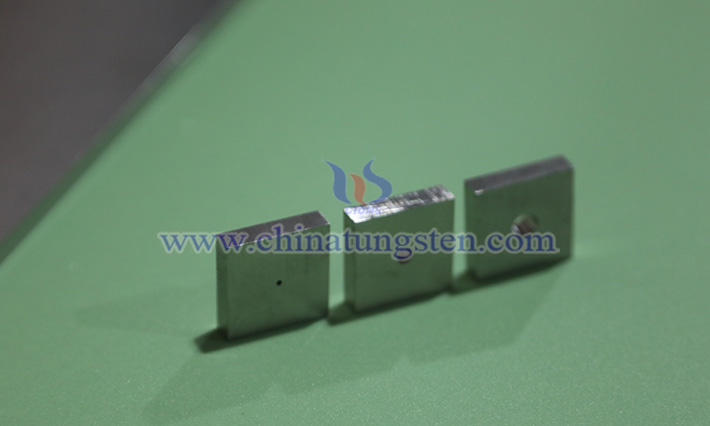 中鎢線上鎢合金準(zhǔn)直器圖片