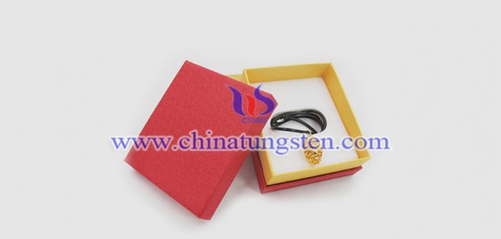 Gold Plated Tungsten Alloy Pine Cone Pendant gold plated tungsten alloy pine cone pendant picture