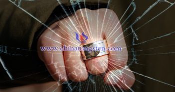 Tungsten Carbide Ring Can Be Self-defense, Break The Window to Escape tungsten steel self defense ring picture