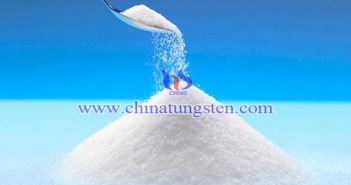 イオン交換法によるパラタングステン酸アンモニウムの準(zhǔn)備 イオン交換法によるパラタングステン酸アンモニウムの準(zhǔn)備の寫真