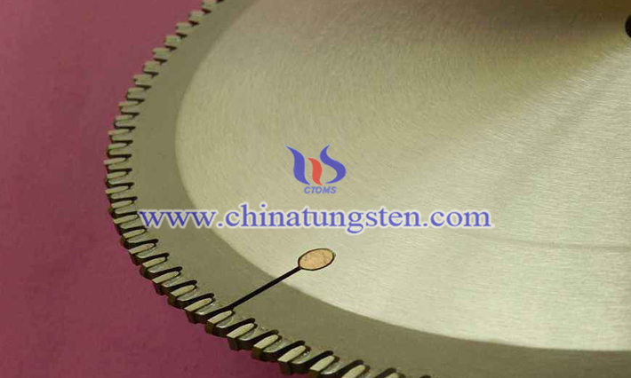 タングステンカーバイドソーブレードの歯形を選択する方法は？