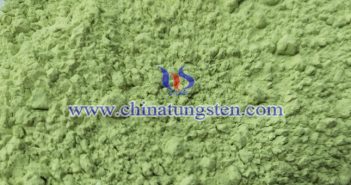 ウール生地の難燃性改質(zhì)に適用された黃色の酸化タングステン ウール生地の寫真の難燃性改質(zhì)に適用された黃色の酸化タングステン