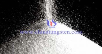 黃色の酸化タングステン光觸媒材料を準(zhǔn)備する方法は？