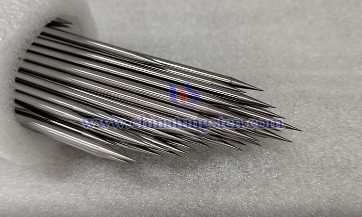 タングステン合成金針畫(huà)像