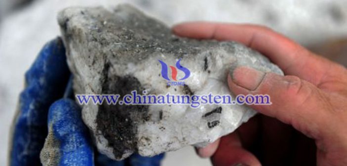 2017年上半年鎢行業(yè)形勢分析–供需矛盾改善 黑鎢礦圖片