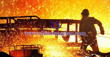 7月全國鋼材價格指數(shù)同比漲28.12點 鋼鐵生產(chǎn)車間圖片