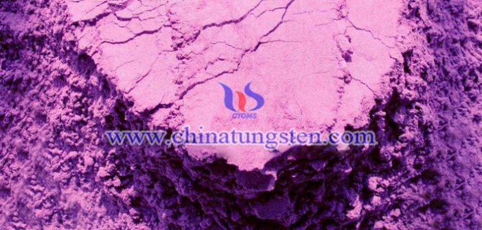 95%細(xì)顆粒紫色氧化鎢 95%細(xì)顆粒紫色氧化鎢圖片