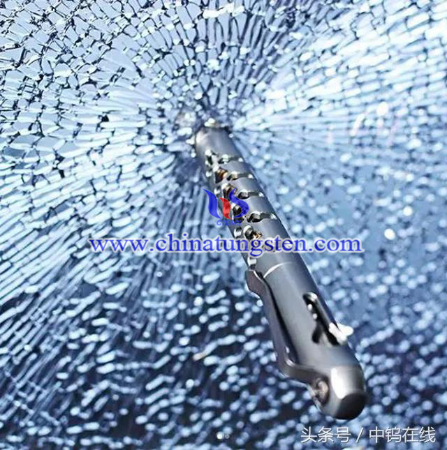 鎢鋼戰(zhàn)術筆圖片