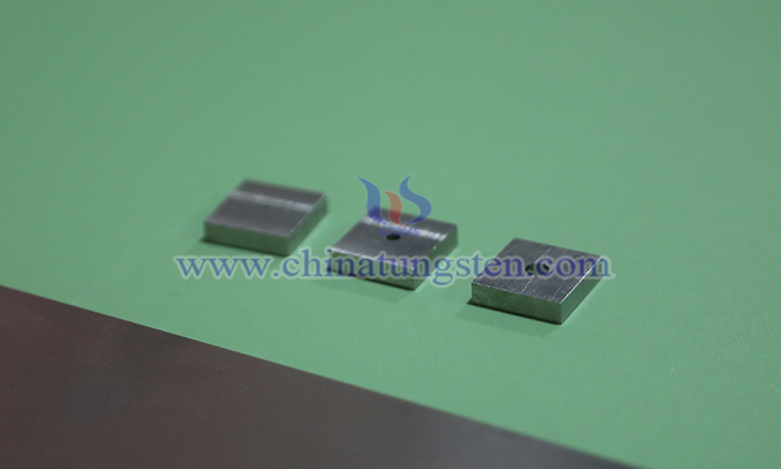 中鎢智造鎢合金準(zhǔn)直器圖片
