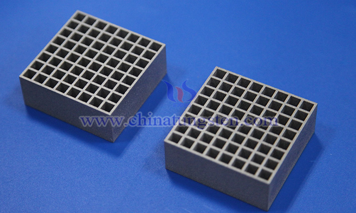 中鎢智造鎢合金準(zhǔn)直器圖片